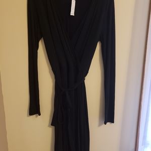 Black long-sleeve dress